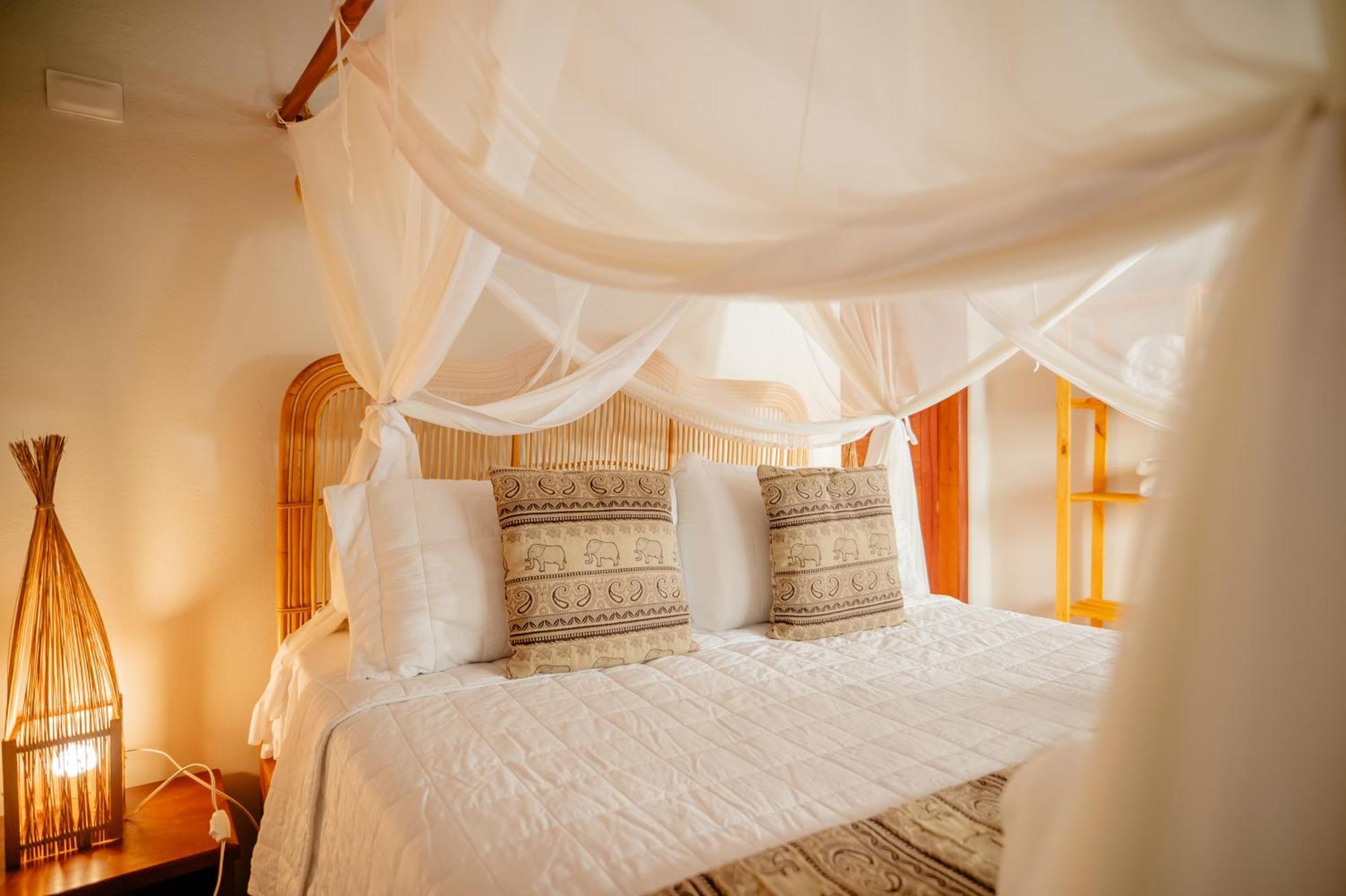 Pousada Villa Taina - Arraial D'Ajuda, Bahia 포르투세구로 외부 사진